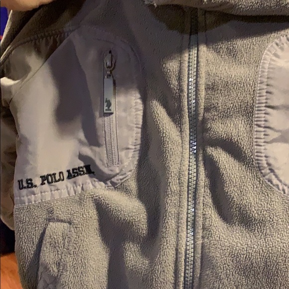 Coats - Picture 2 of 11